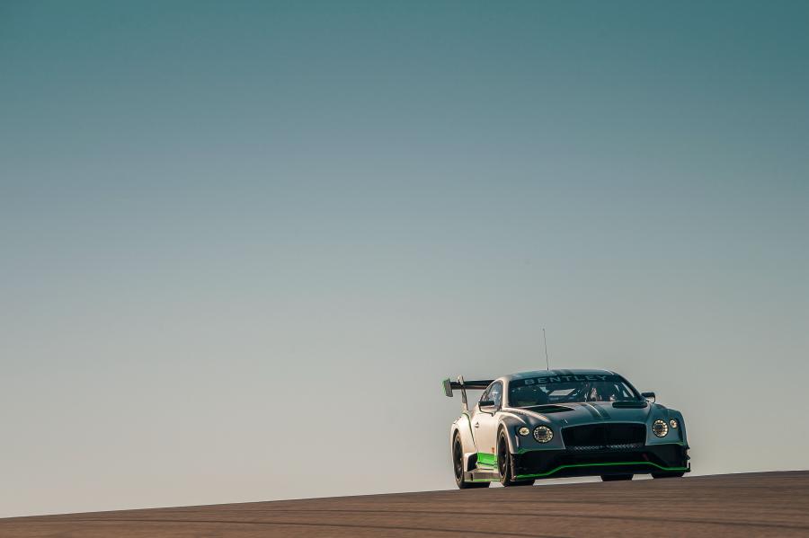  Bentley Continental GT3 2018 года  (фото 10 из 16)